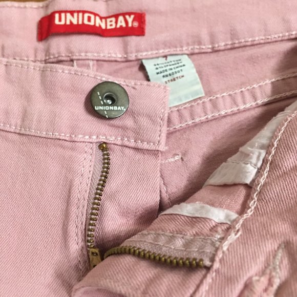 Juniors/Ladies Denim Shorts - Picture 4 of 5